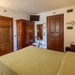 Hotel La Fonte Del Cerro 3*