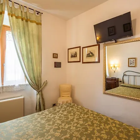 Hotel La Fonte Del Cerro 3*